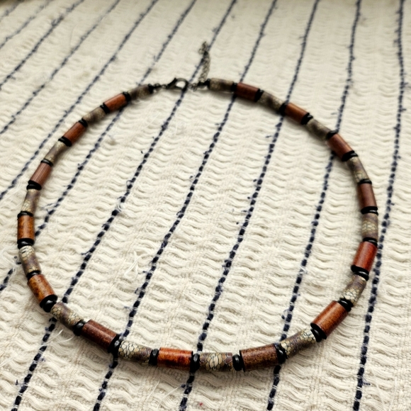 Vintage Necklace - Picture 3 of 3